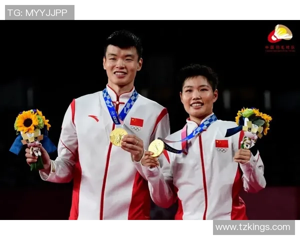 重庆羽毛球队挑战赛背后的奋斗故事与荣耀时刻